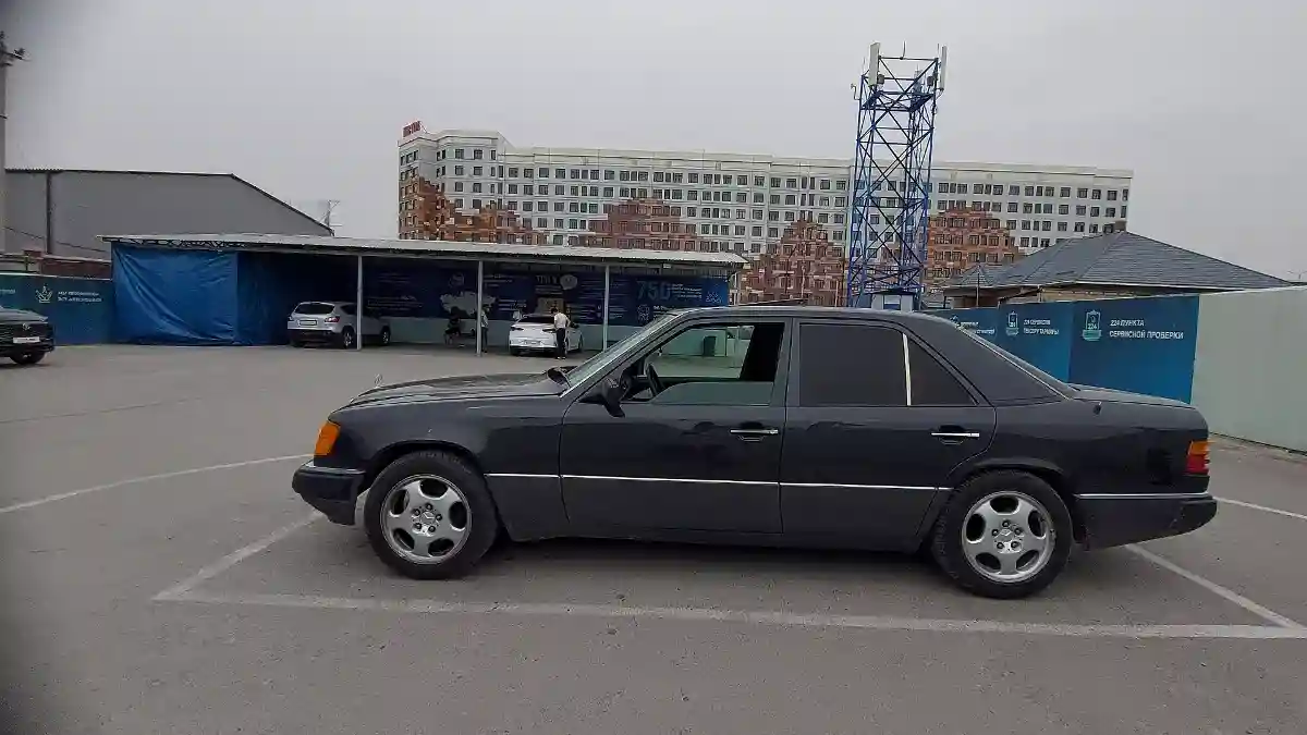 Mercedes-Benz W124 1993 года за 1 700 000 тг. в Шымкент
