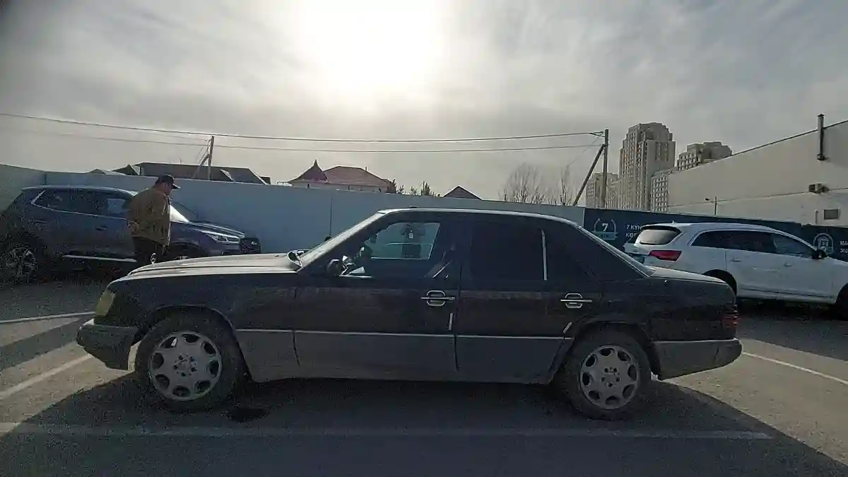 Mercedes-Benz E-Класс 1993 года за 2 200 000 тг. в Шымкент