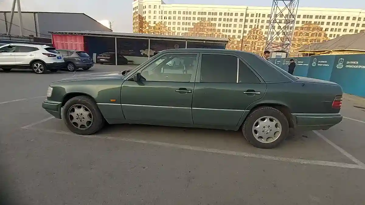 Mercedes-Benz E-Класс 1993 года за 2 000 000 тг. в Шымкент