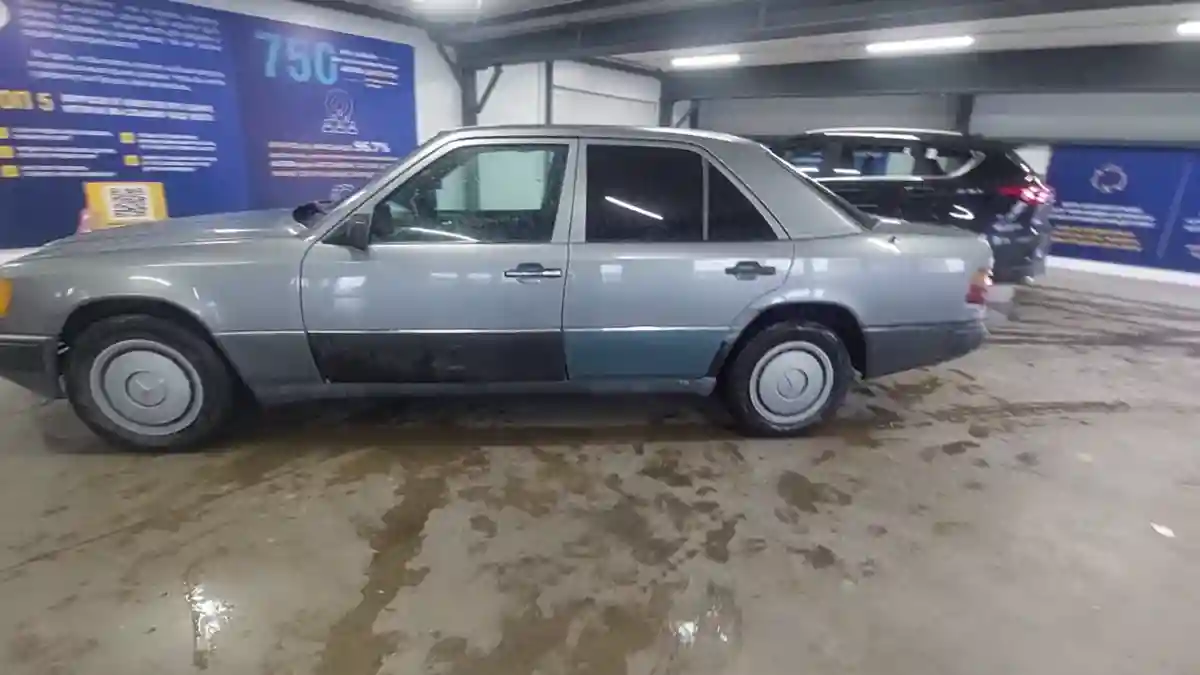 Mercedes-Benz W124 1987 года за 1 500 000 тг. в Астана