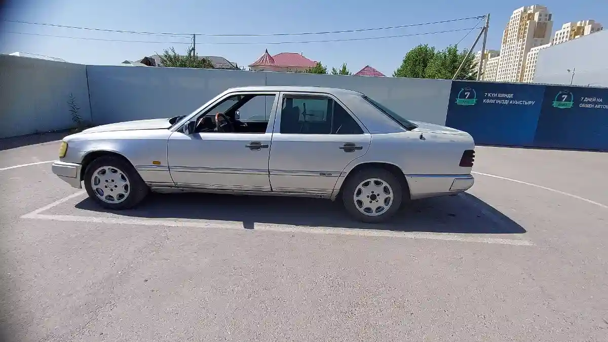 Mercedes-Benz W124 1989 года за 1 000 000 тг. в Шымкент