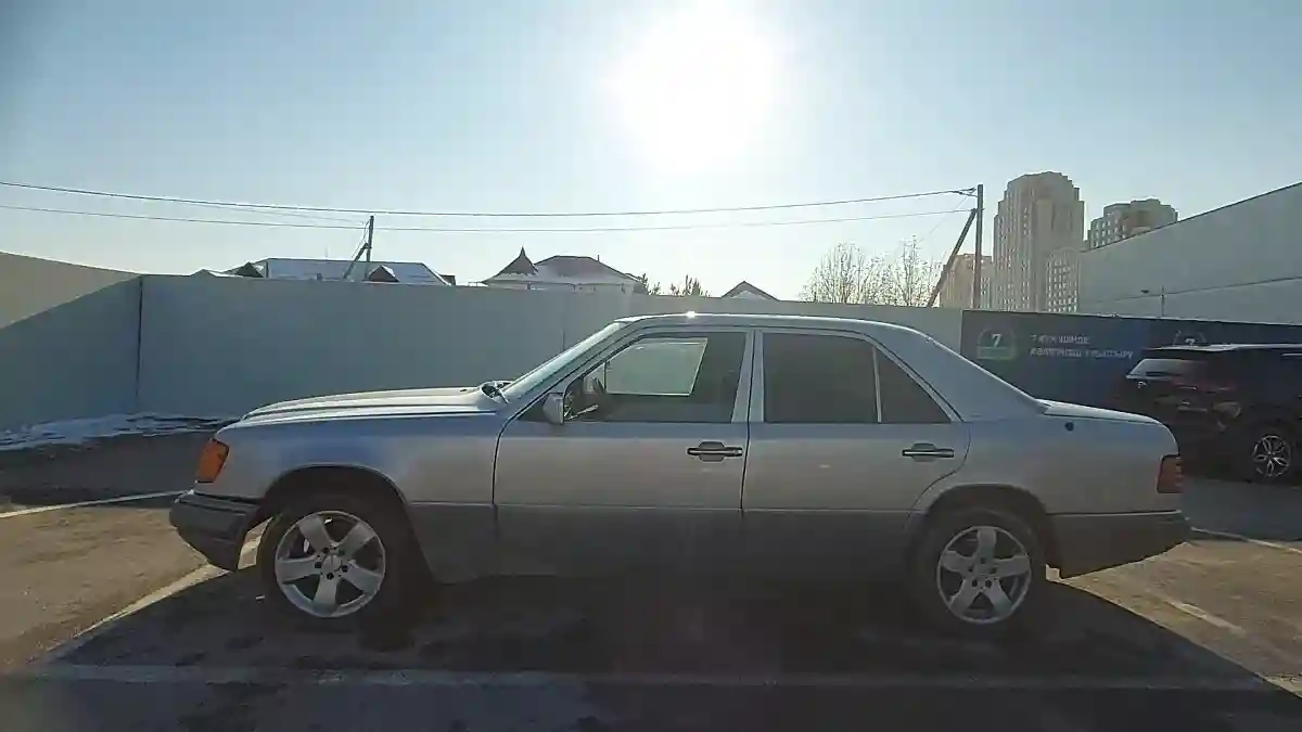 Mercedes-Benz W124 1990 года за 1 500 000 тг. в Шымкент