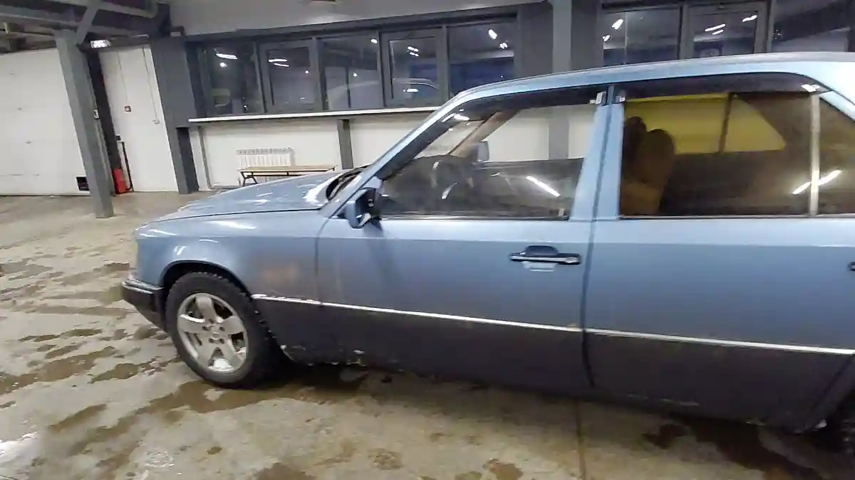 Mercedes-Benz W124 1990 года за 1 400 000 тг. в Астана