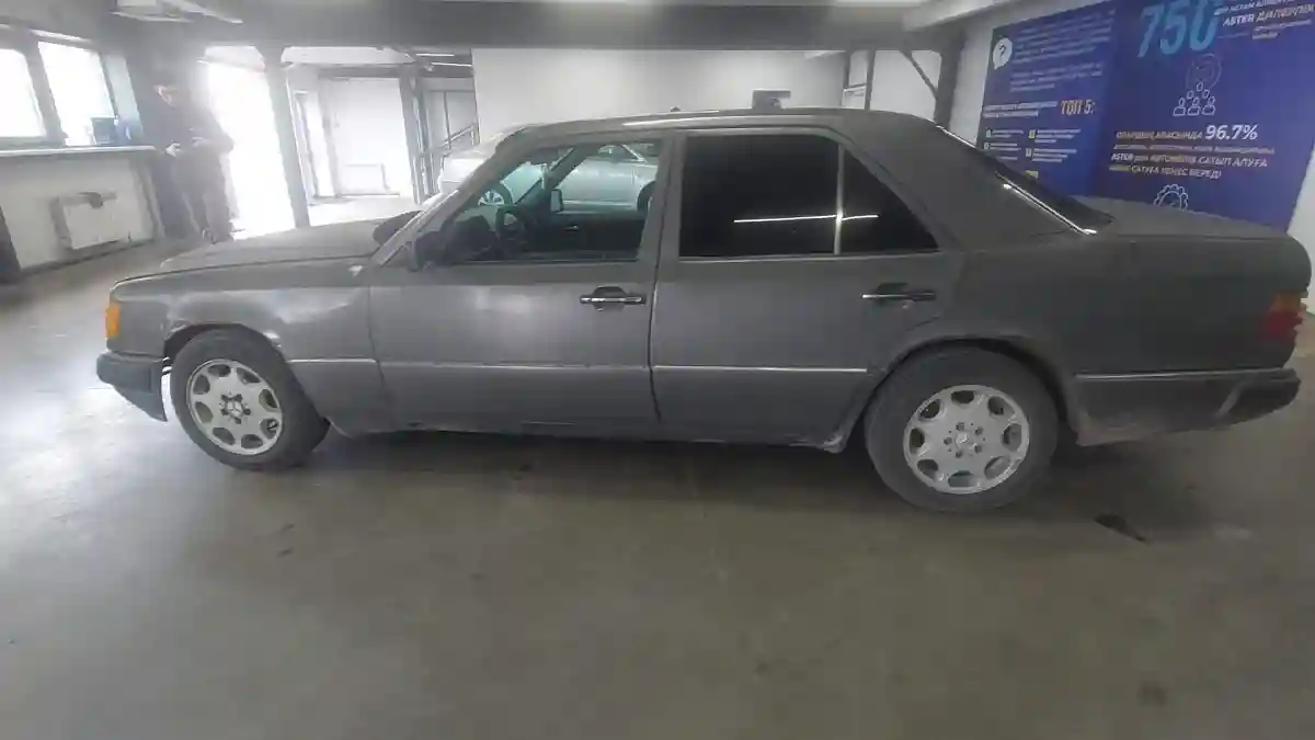 Mercedes-Benz W124 1991 года за 1 500 000 тг. в Астана