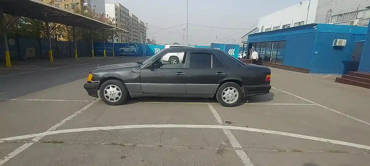 Mercedes-Benz W124 1991 года за 800 000 тг. в Алматы