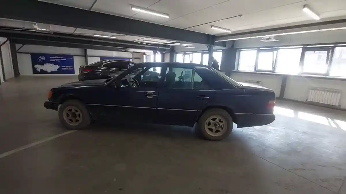 Mercedes-Benz W124 1992 года за 900 000 тг. в Астана