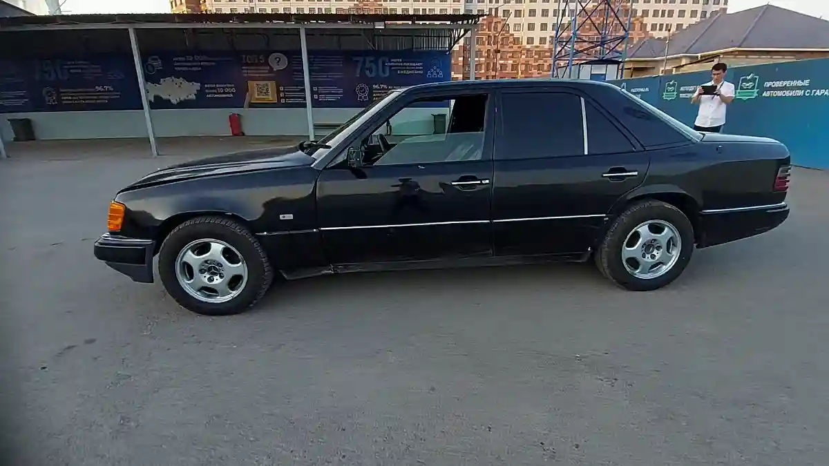 Mercedes-Benz E-Класс 1995 года за 1 100 000 тг. в Шымкент