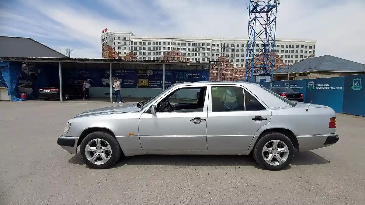 Mercedes-Benz W124 1992 года за 1 500 000 тг. в Шымкент