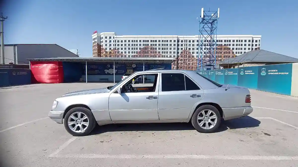 Mercedes-Benz E-Класс 1993 года за 1 300 000 тг. в Шымкент
