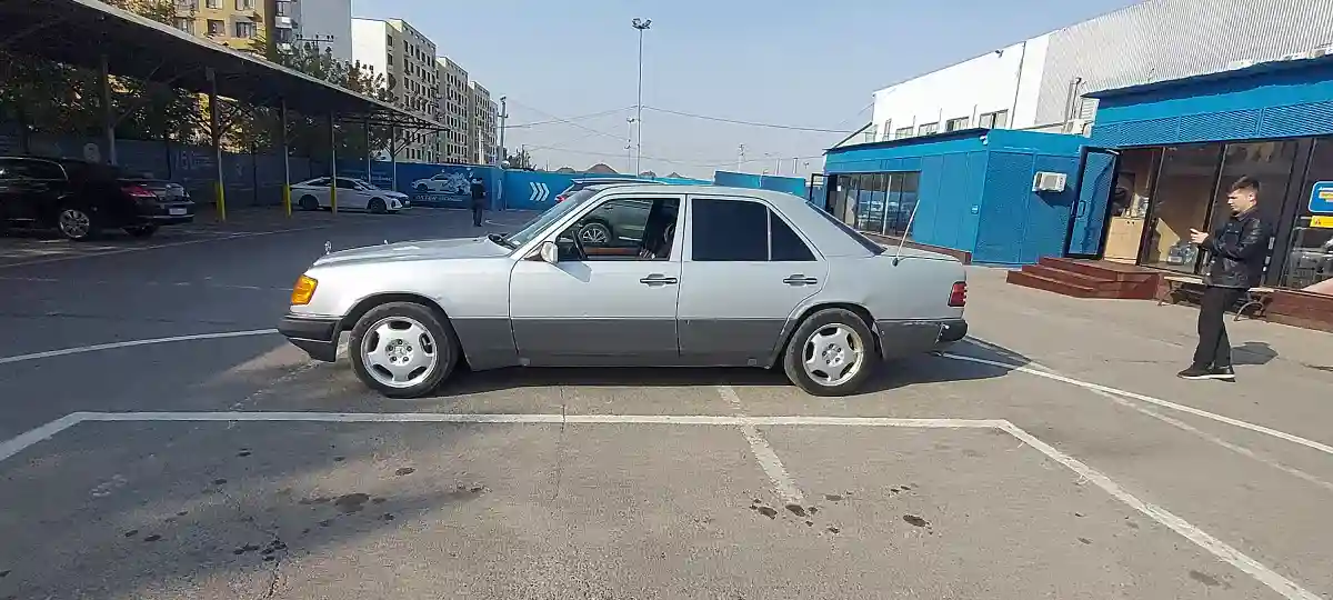 Mercedes-Benz W124 1993 года за 1 000 000 тг. в Алматы