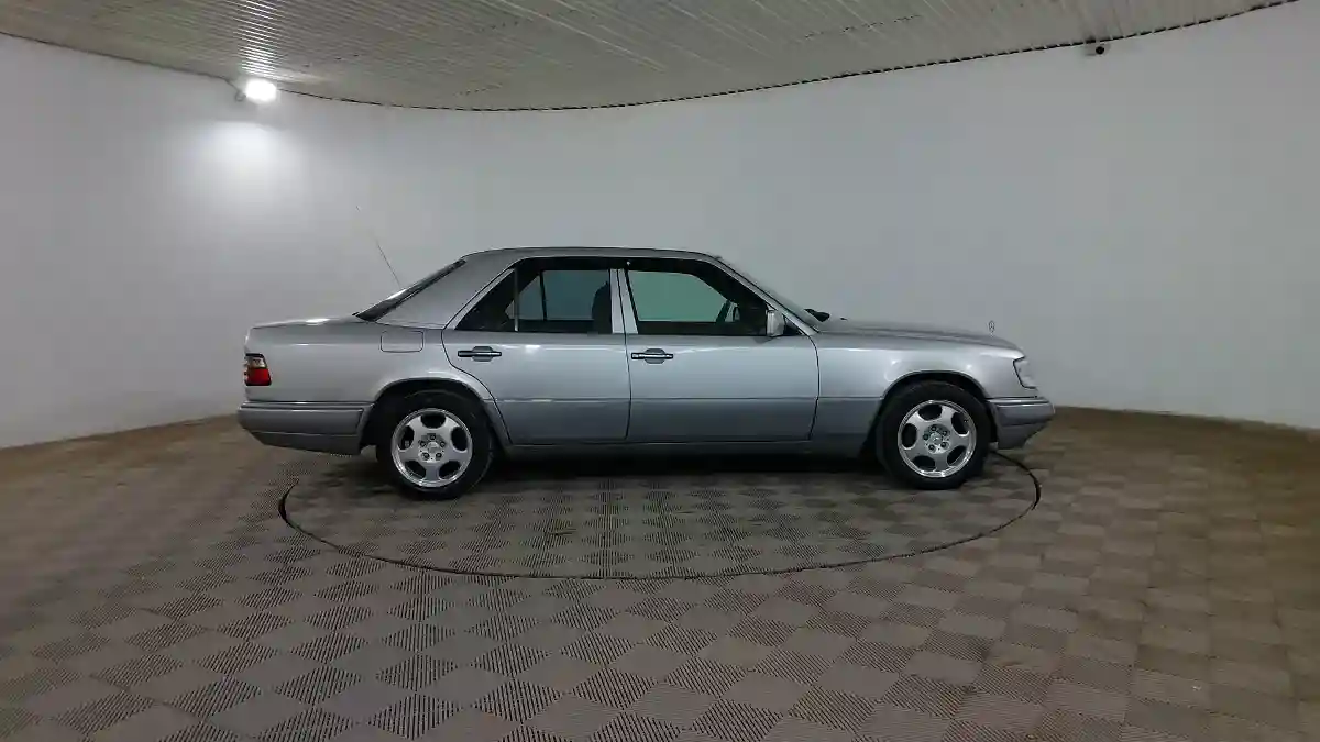 Mercedes-Benz E-Класс 1994 года за 4 200 000 тг. в Шымкент