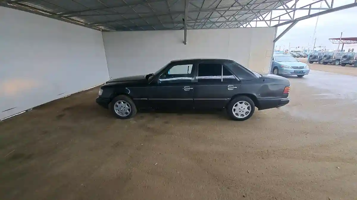 Mercedes-Benz W124 1987 года за 590 000 тг. в Кызылорда