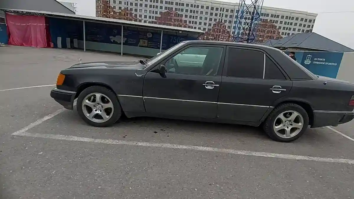 Mercedes-Benz W124 1988 года за 1 200 000 тг. в Шымкент