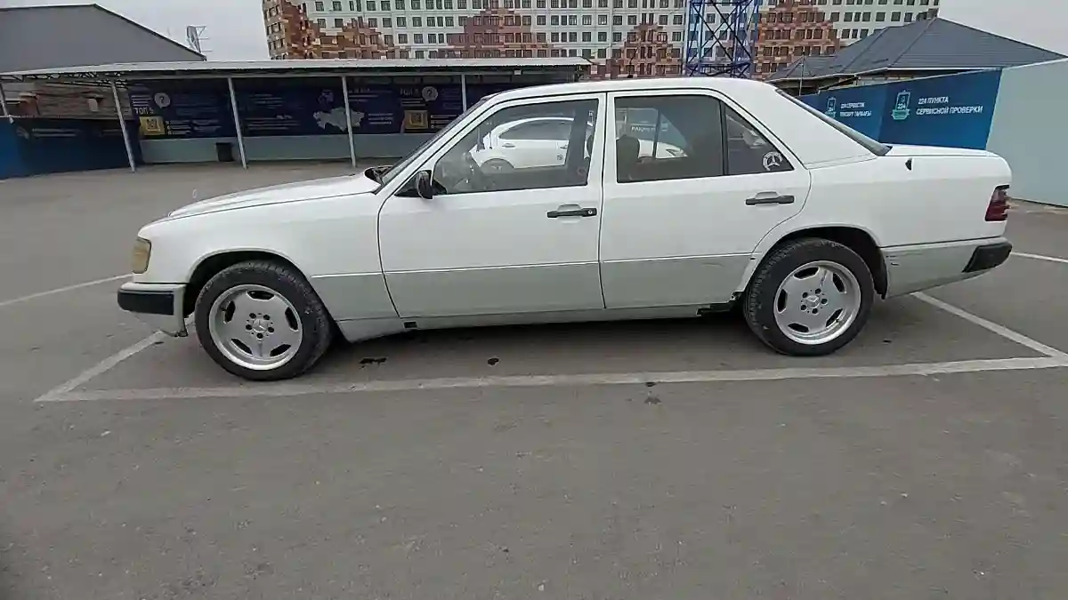 Mercedes-Benz W124 1988 года за 900 000 тг. в Шымкент