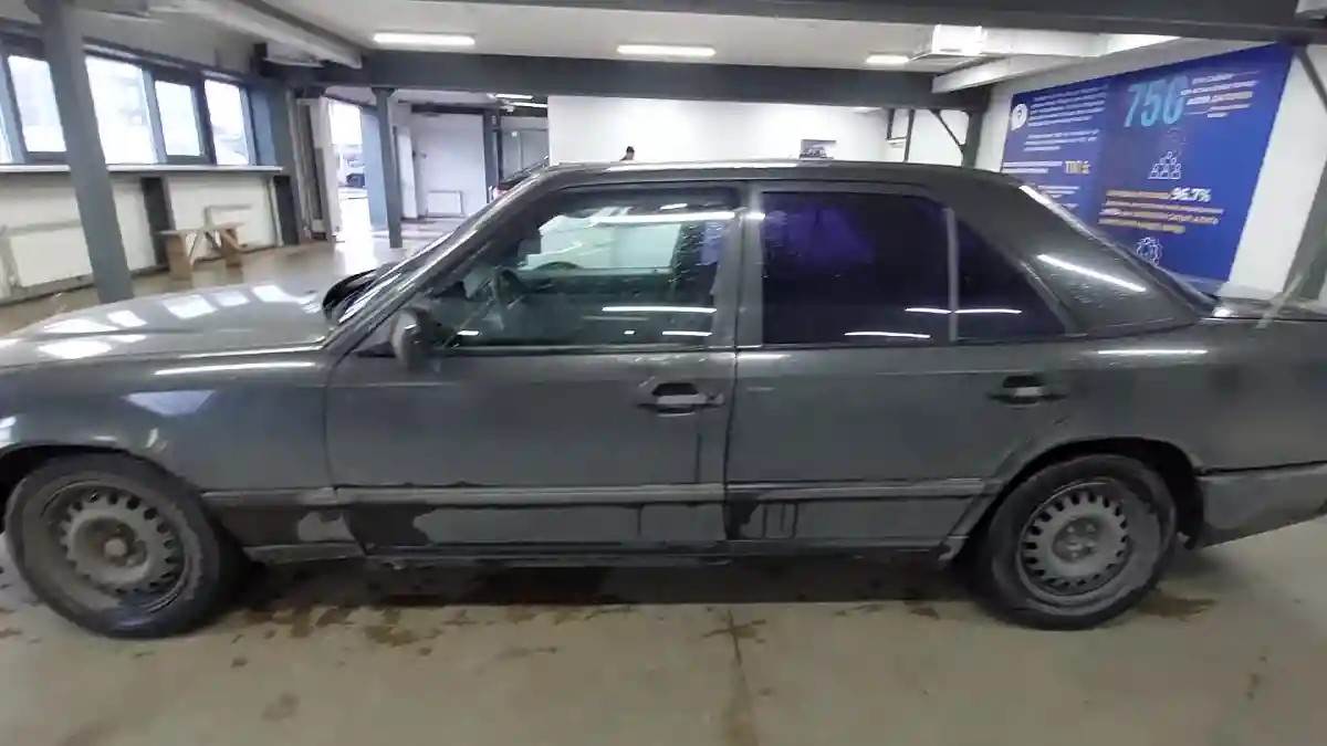 Mercedes-Benz W124 1988 года за 1 200 000 тг. в Астана