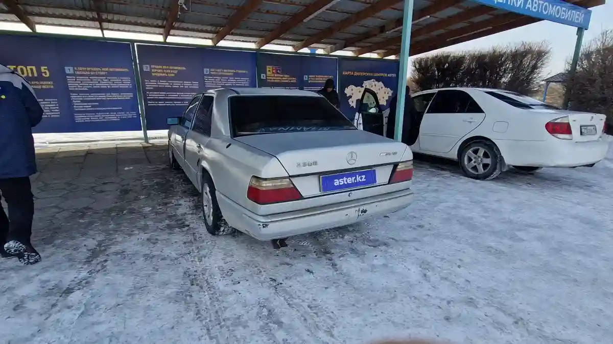 Mercedes-Benz W124 1989 года за 1 600 000 тг. в Талдыкорган
