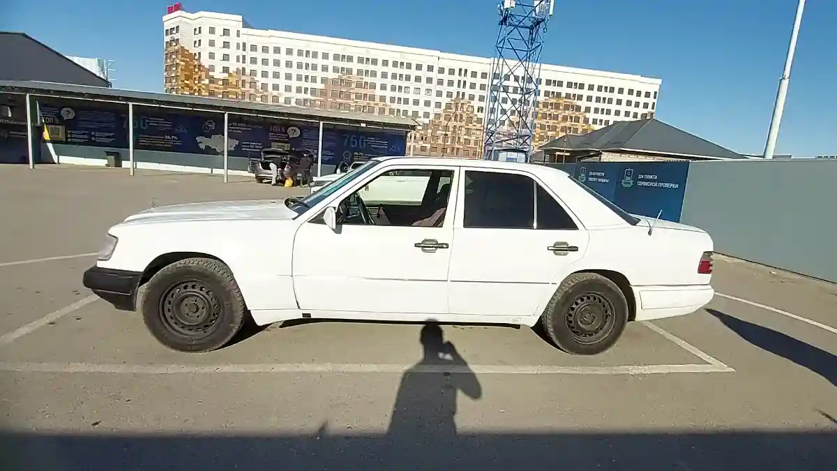 Mercedes-Benz W124 1990 года за 3 500 000 тг. в Шымкент