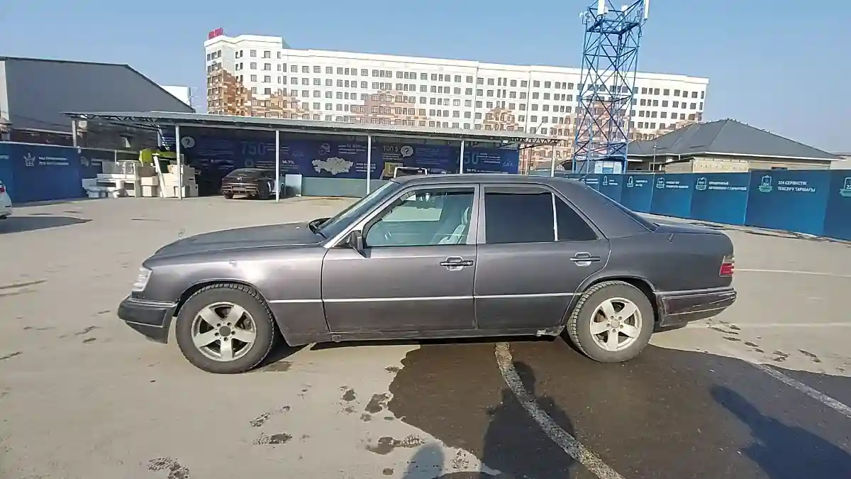 Mercedes-Benz W124 1990 года за 1 200 000 тг. в Шымкент