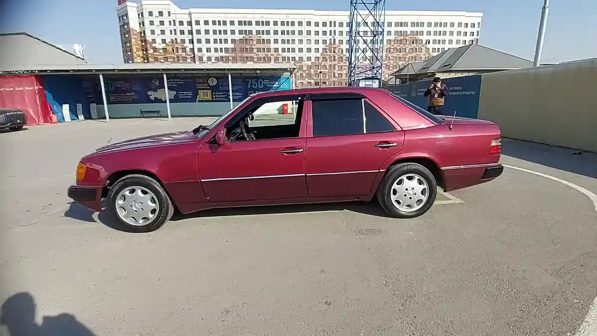 Mercedes-Benz W124 1991 года за 2 000 000 тг. в Шымкент
