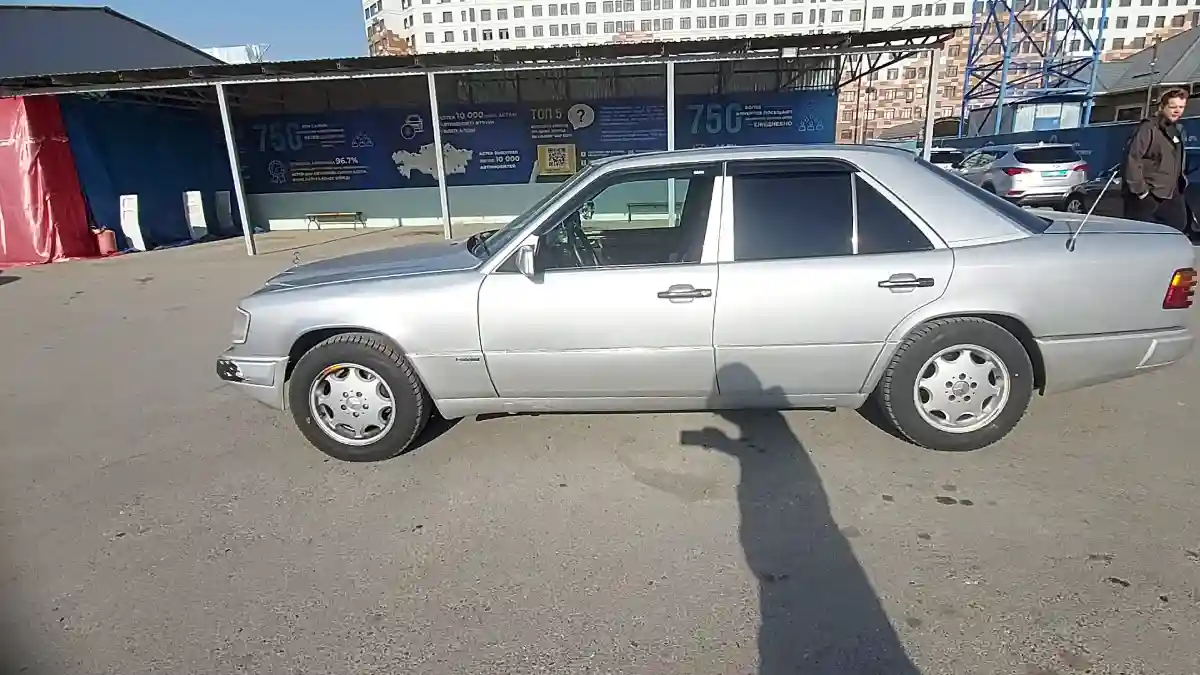 Mercedes-Benz W124 1992 года за 2 000 000 тг. в Шымкент