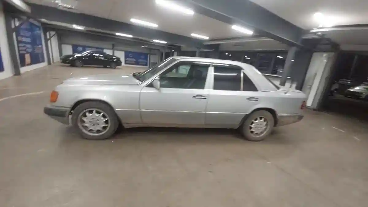 Mercedes-Benz W124 1992 года за 1 500 000 тг. в Астана