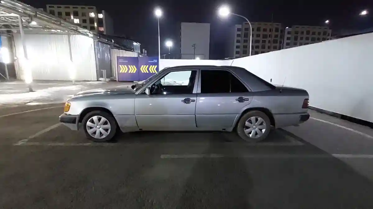 Mercedes-Benz W124 1990 года за 1 200 000 тг. в Алматы