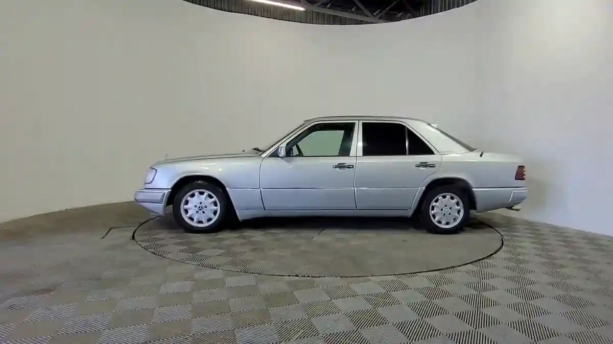 Mercedes-Benz W124 1991 года за 1 420 000 тг. в Алматы