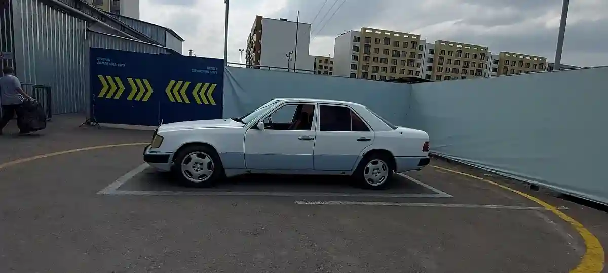 Mercedes-Benz W124 1992 года за 1 500 000 тг. в Алматы