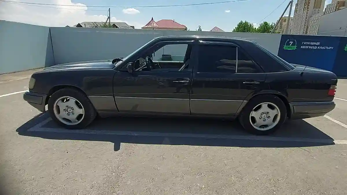 Mercedes-Benz E-Класс 1993 года за 2 700 000 тг. в Шымкент