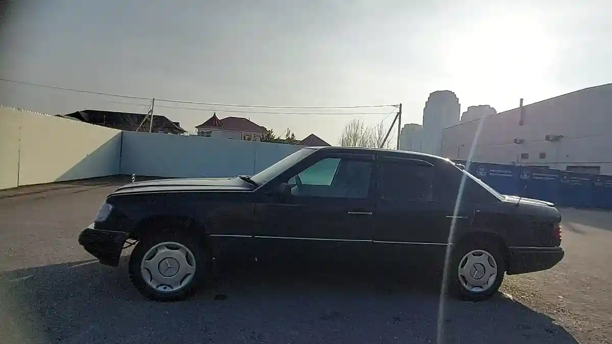 Mercedes-Benz E-Класс 1993 года за 1 000 000 тг. в Шымкент