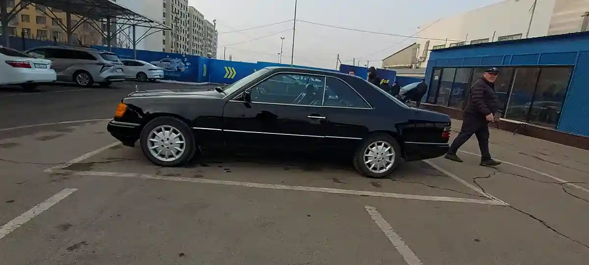 Mercedes-Benz W124 1992 года за 1 200 000 тг. в Алматы