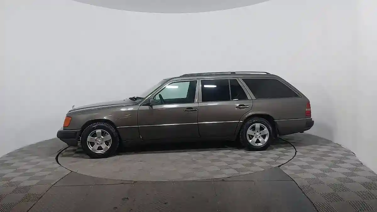 Mercedes-Benz W124 1991 года за 1 150 000 тг. в Астана