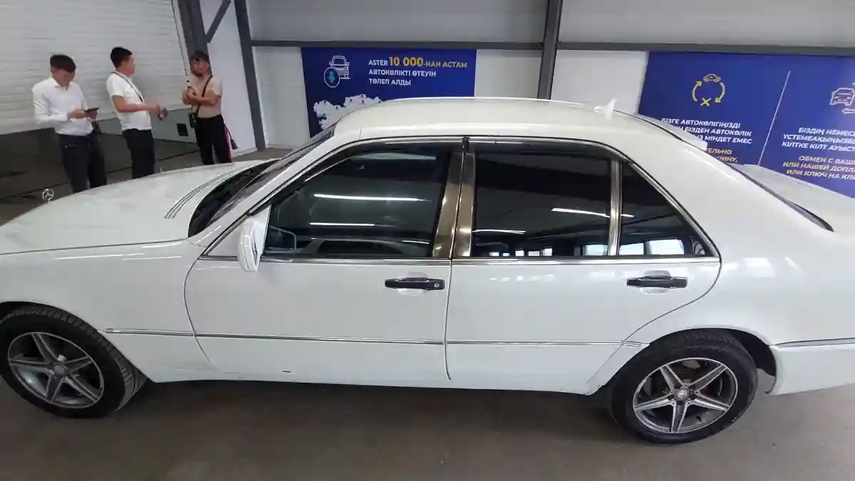 Mercedes-Benz S-Класс 1992 года за 2 500 000 тг. в Астана