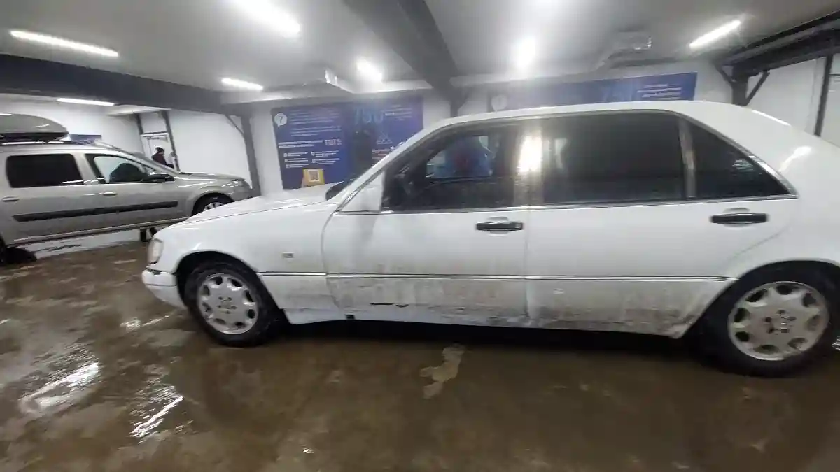 Mercedes-Benz S-Класс 1991 года за 1 800 000 тг. в Астана