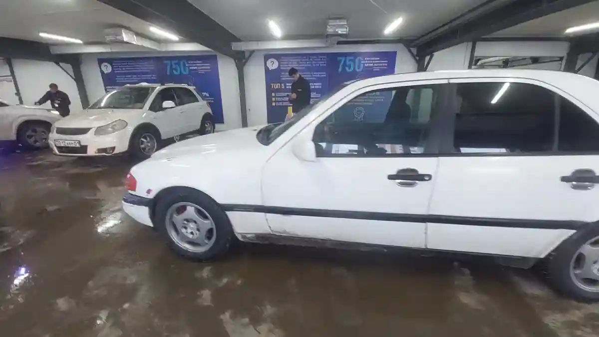 Mercedes-Benz C-Класс 1993 года за 990 000 тг. в Астана
