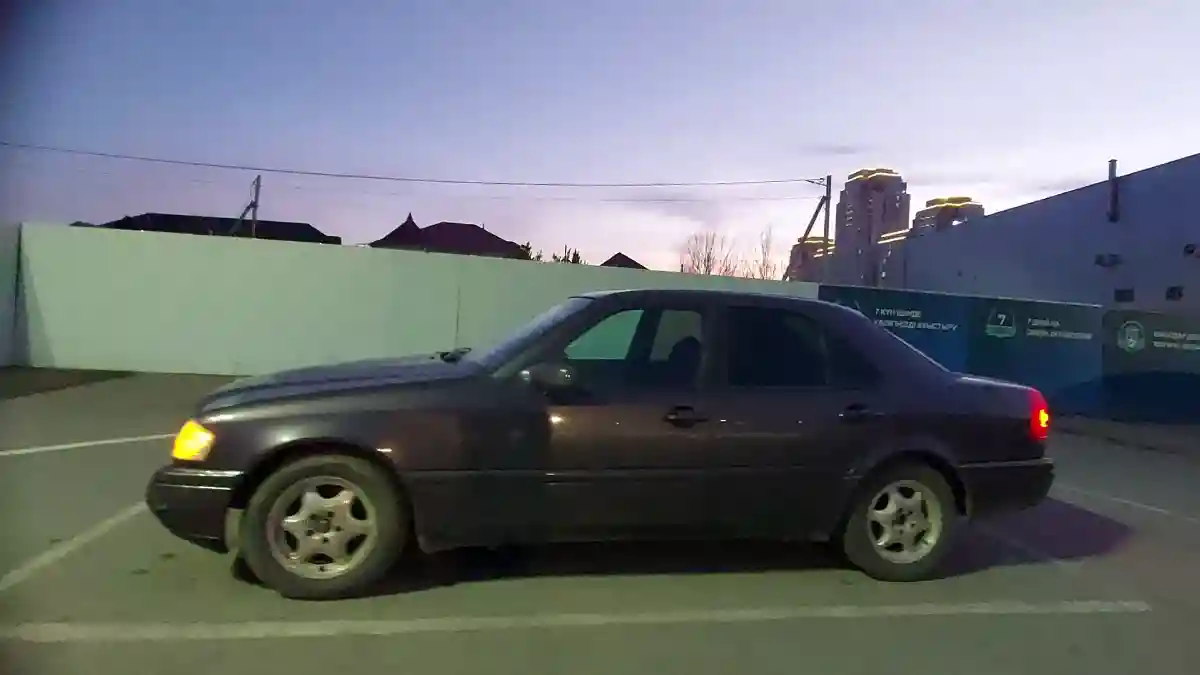 Mercedes-Benz C-Класс 1994 года за 1 800 000 тг. в Шымкент