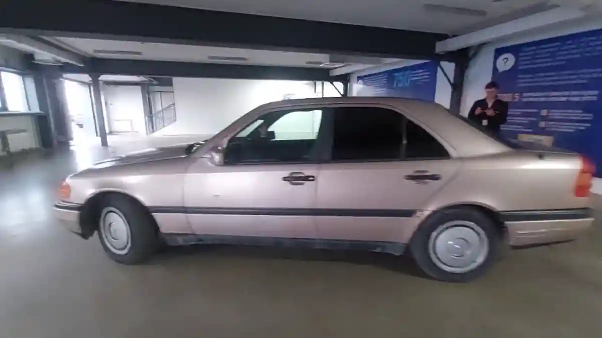 Mercedes-Benz C-Класс 1994 года за 1 400 000 тг. в Астана