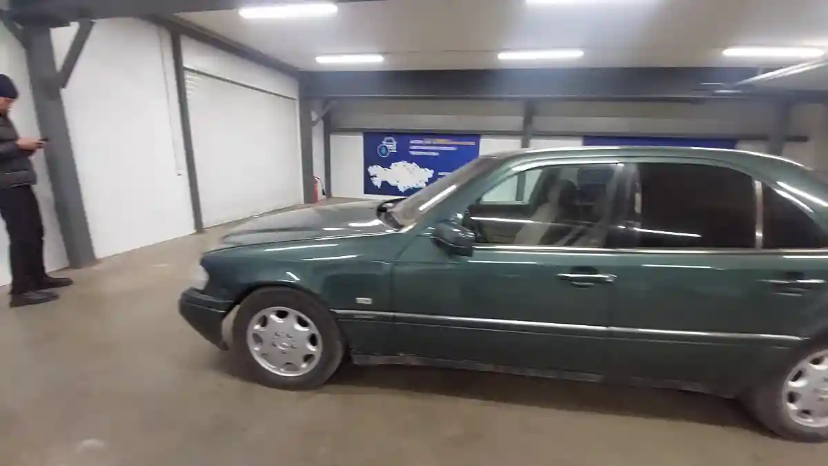 Mercedes-Benz C-Класс 1993 года за 1 600 000 тг. в Астана