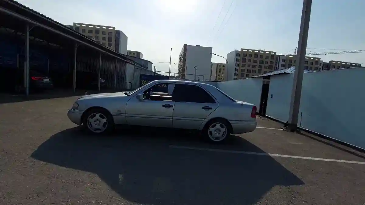 Mercedes-Benz C-Класс 1997 года за 3 000 000 тг. в Алматы
