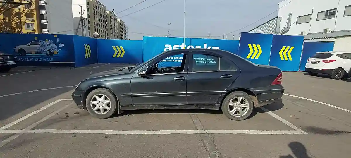 Mercedes-Benz C-Класс 2002 года за 2 500 000 тг. в Алматы