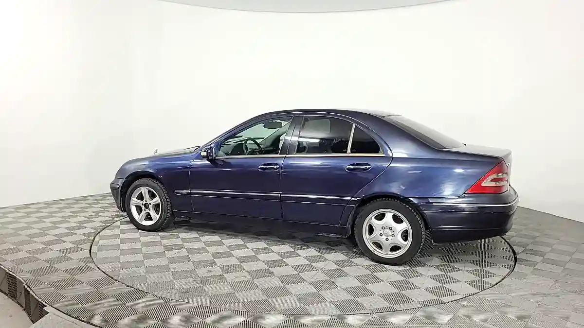 Mercedes-Benz C-Класс 2001 года за 2 590 000 тг. в Караганда