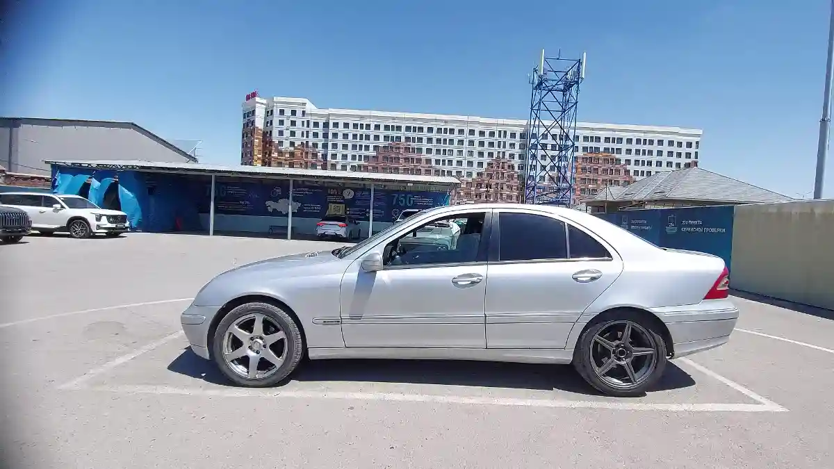 Mercedes-Benz C-Класс 2000 года за 3 500 000 тг. в Шымкент