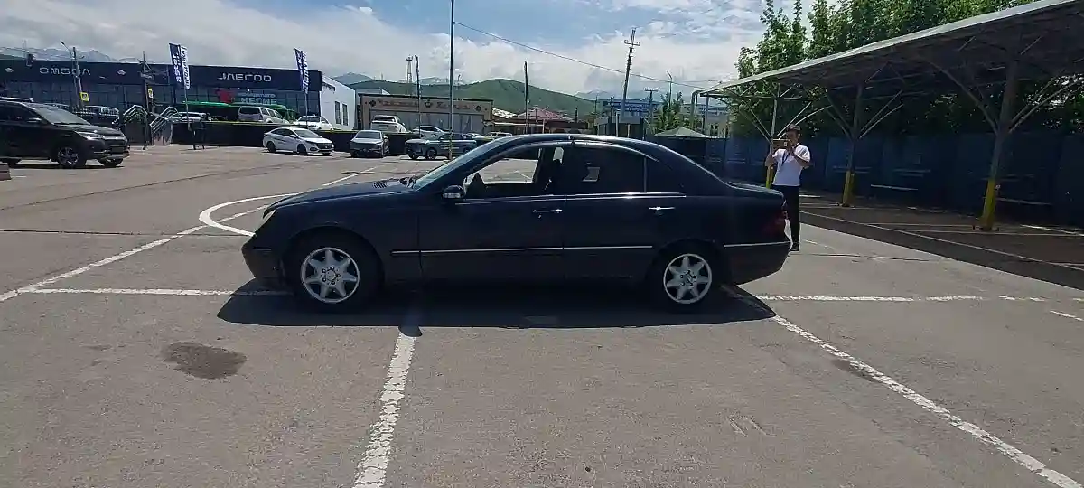 Mercedes-Benz C-Класс 2000 года за 2 300 000 тг. в Алматы