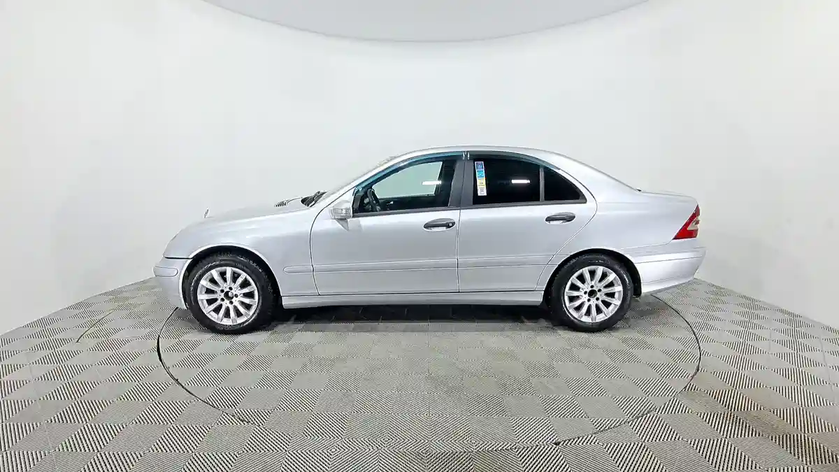 Mercedes-Benz C-Класс 2006 года за 2 990 000 тг. в Астана