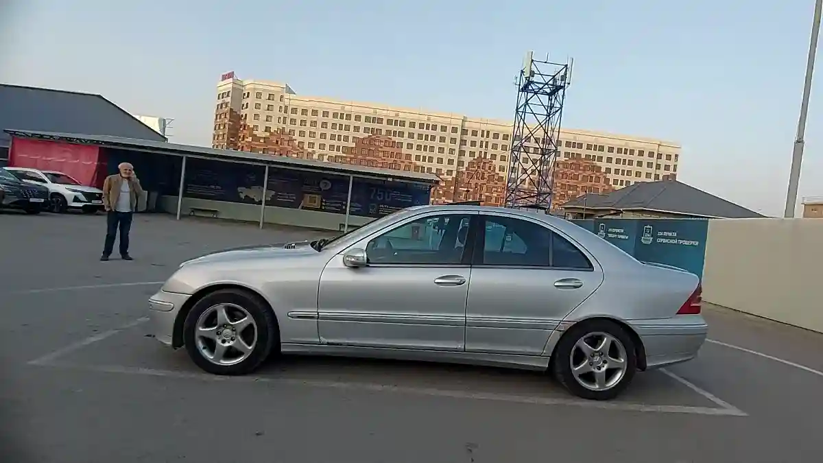 Mercedes-Benz C-Класс 2000 года за 3 000 000 тг. в Шымкент