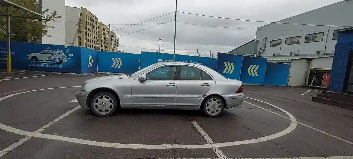 Mercedes-Benz C-Класс 2000 года за 2 000 000 тг. в Алматы