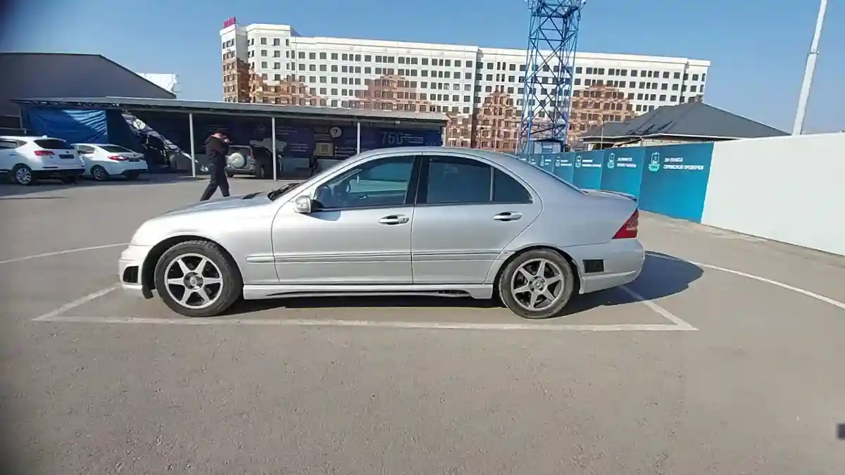 Mercedes-Benz C-Класс 2001 года за 4 000 000 тг. в Шымкент