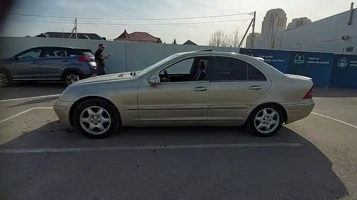 Mercedes-Benz C-Класс 2000 года за 3 200 000 тг. в Шымкент