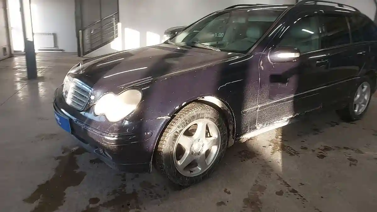 Mercedes-Benz C-Класс 2002 года за 3 000 000 тг. в Астана
