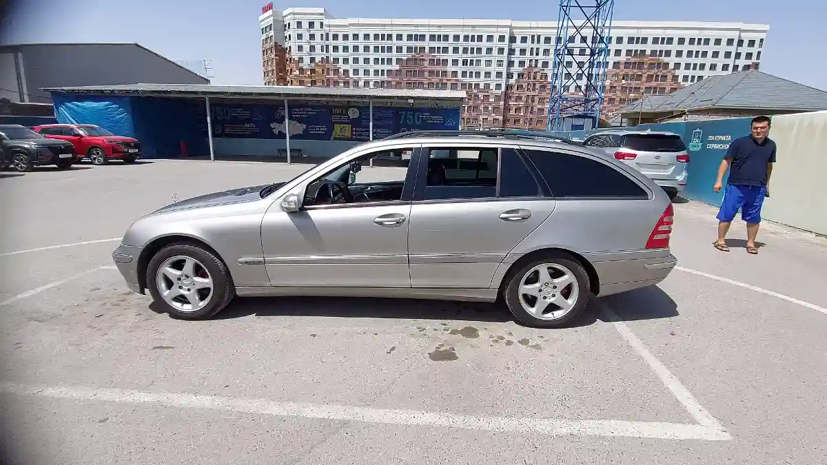 Mercedes-Benz C-Класс 2002 года за 4 500 000 тг. в Шымкент